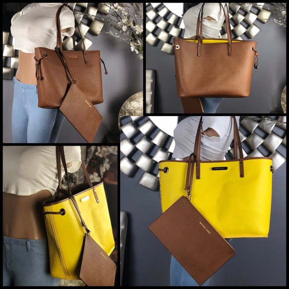 Michael Kors Reversible Large Tote & Wristlet - Picture 8 of 8